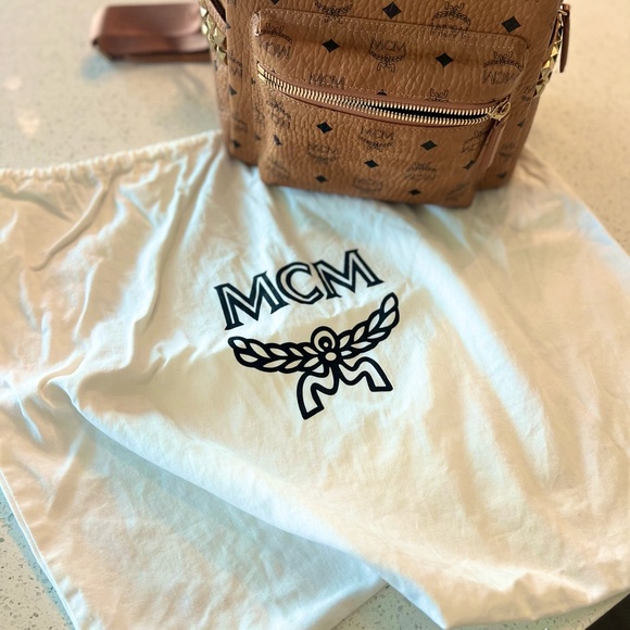 MCM   ***NEW XL Dust Bag *** - Picture 3 of 3
